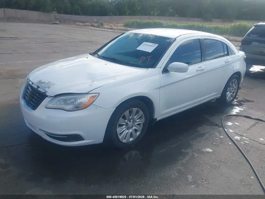 2014 CHRYSLER 200 LX