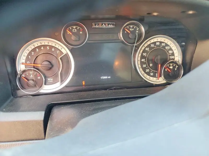 2017 RAM 1500 SLT  