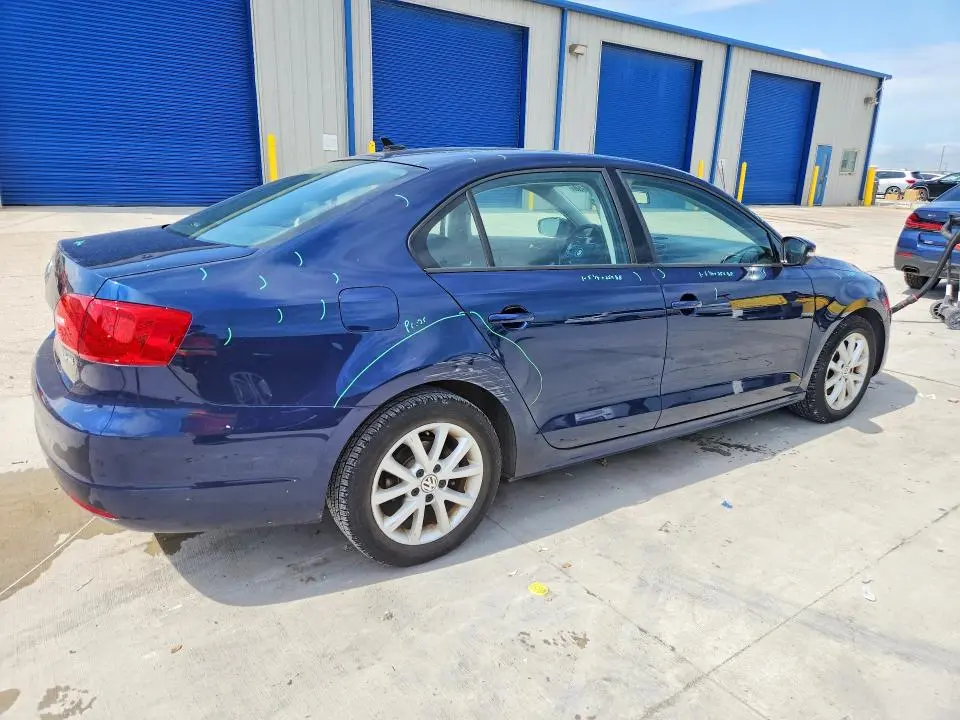 2012 VOLKSWAGEN JETTA SE  