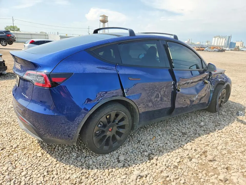 2024 TESLA MODEL Y   
