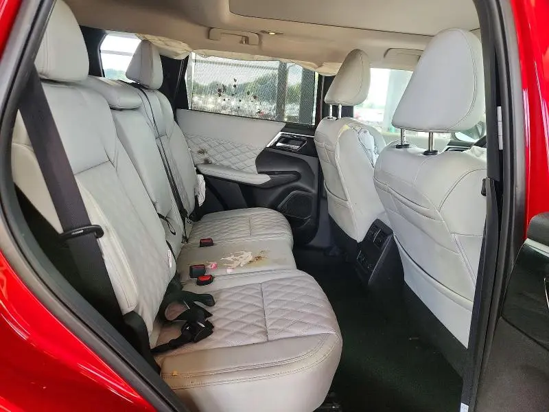 2024 MITSUBISHI OUTLANDER SEL  