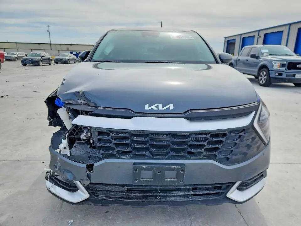 2024 KIA SPORTAGE LX  