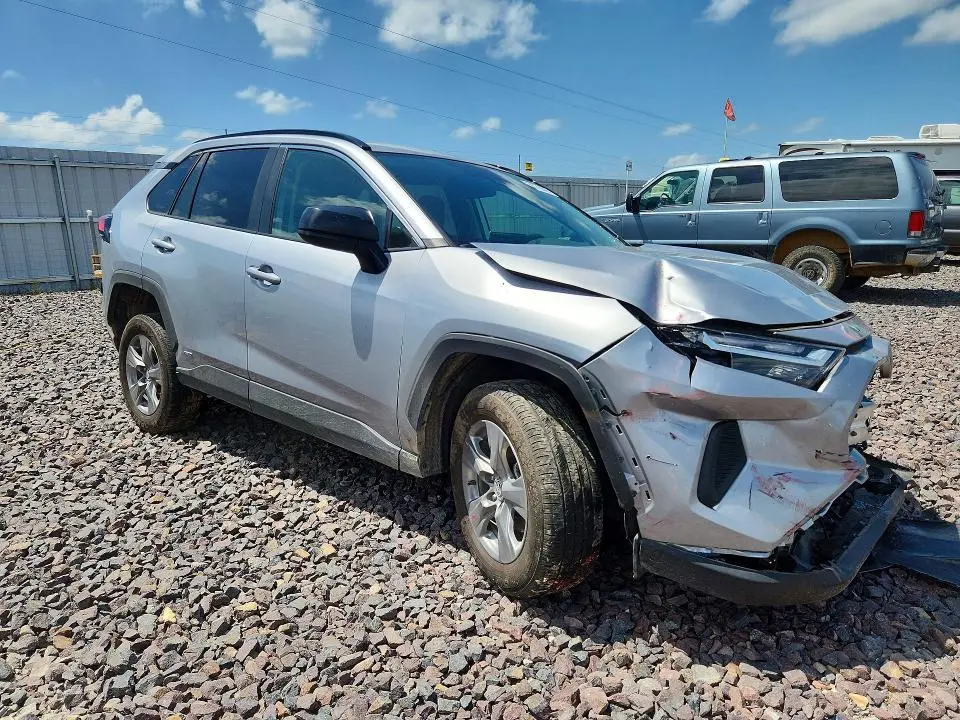 2025 TOYOTA RAV4 LE  