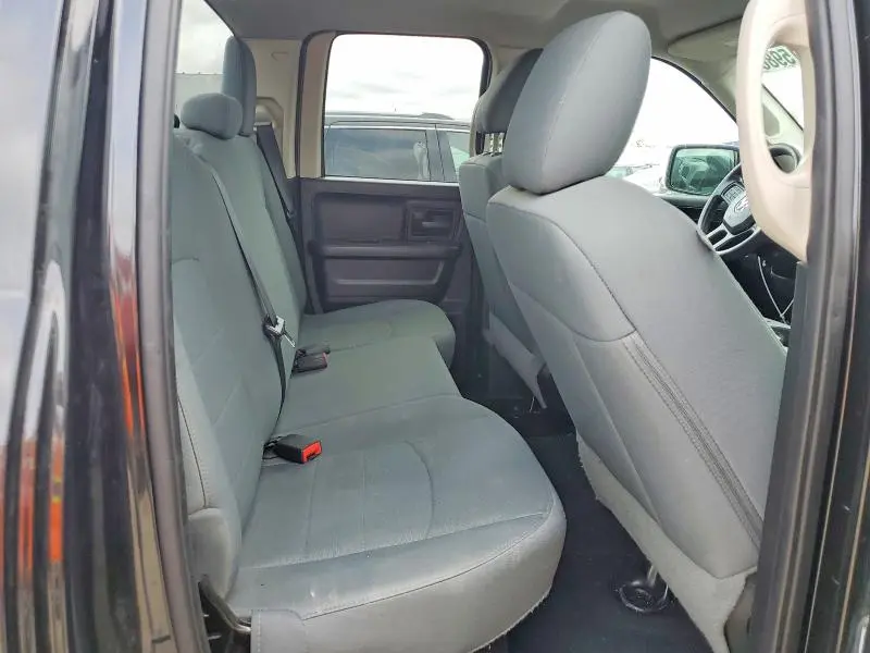 2015 RAM 1500 ST  