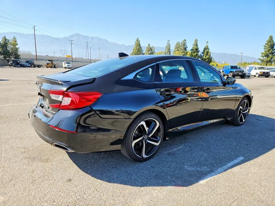 2020 HONDA ACCORD SPORT  