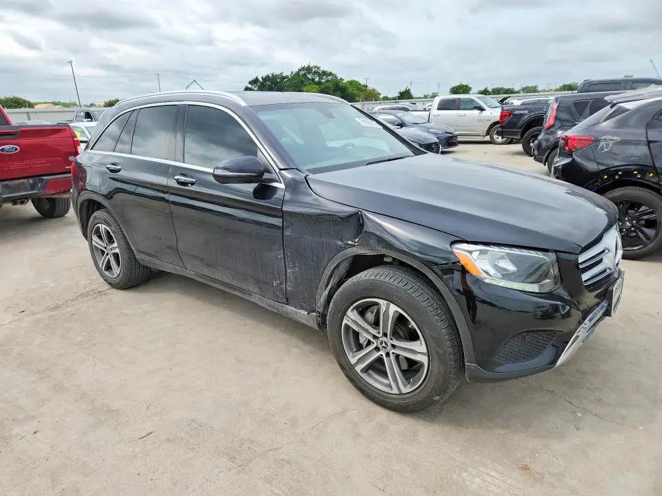 2019 MERCEDES-BENZ GLC 300  