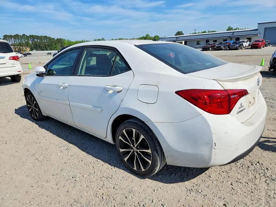 2017 TOYOTA COROLLA SE  