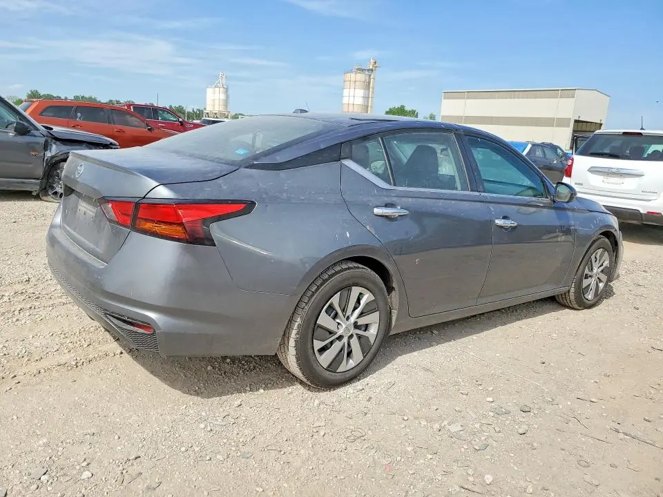 2020 NISSAN ALTIMA S  