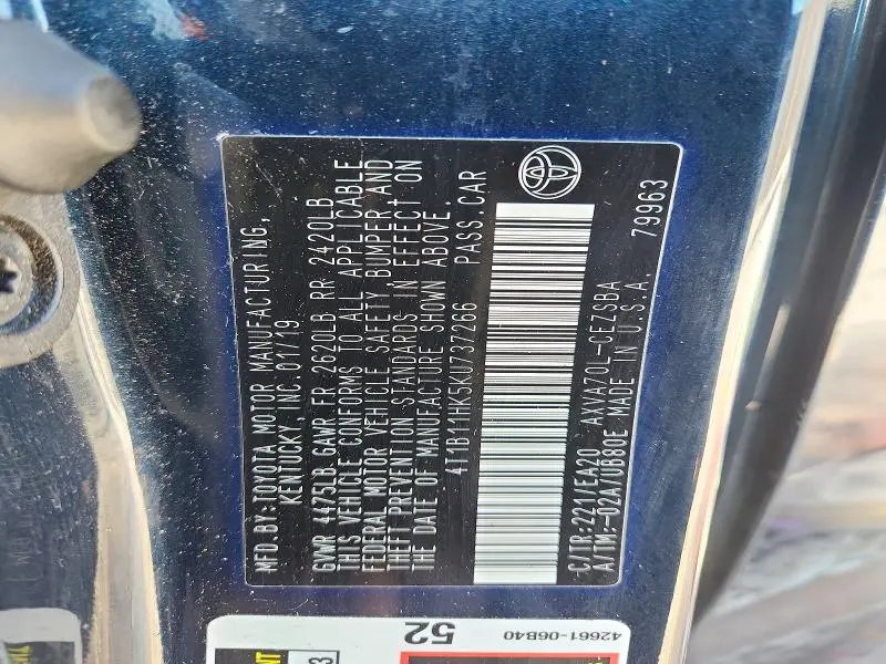 2019 TOYOTA CAMRY SE  