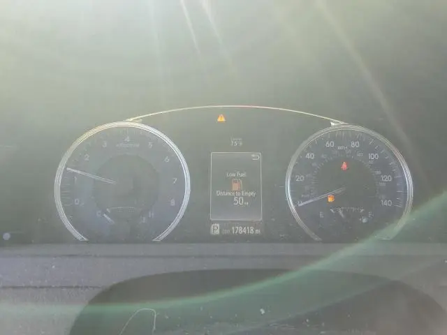 2016 TOYOTA CAMRY LE  