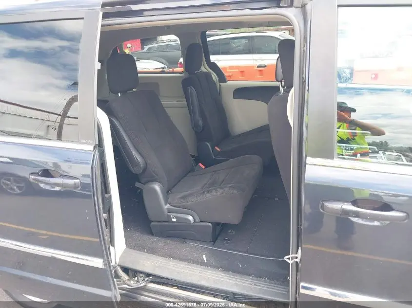 2013 CHRYSLER TOWN & COUNTRY TOURING