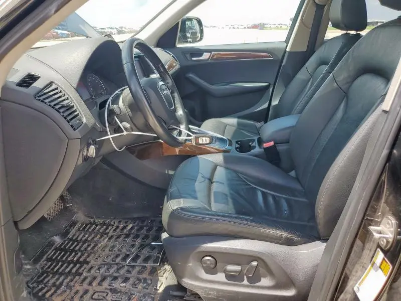 2011 AUDI Q5 PREMIUM  