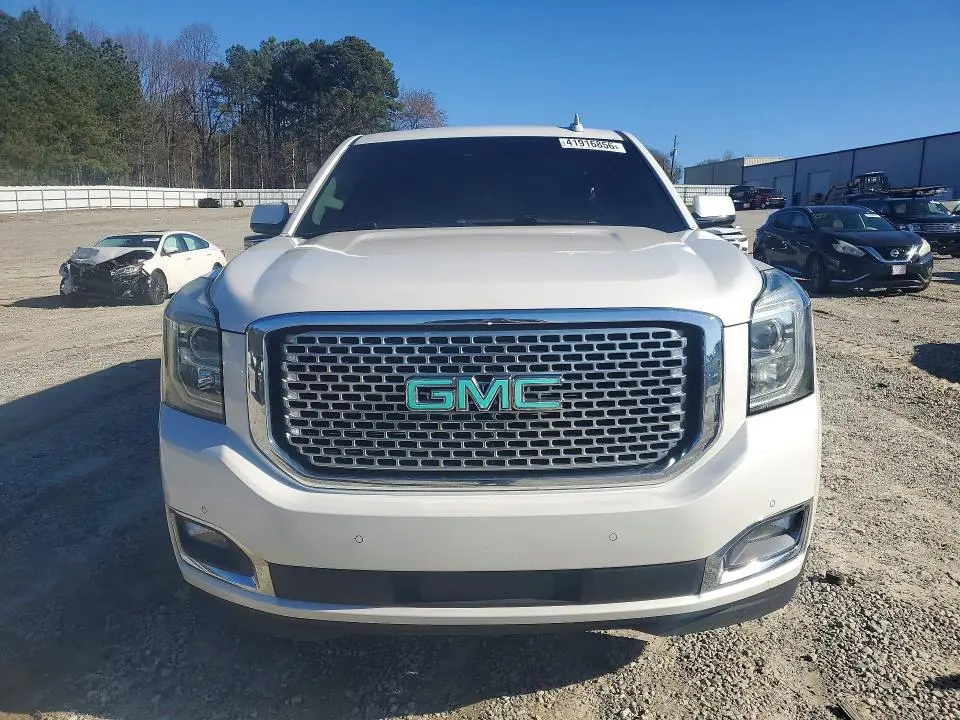 2017 GMC YUKON XL DENALI  