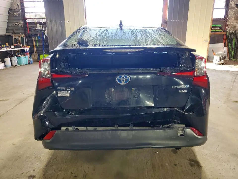 2021 TOYOTA PRIUS XLE AWD-E  