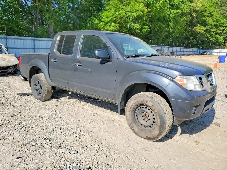 2012 NISSAN FRONTIER S  