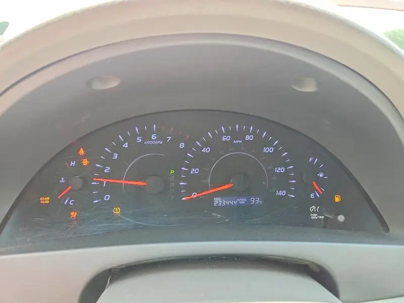 2011 TOYOTA CAMRY LE  