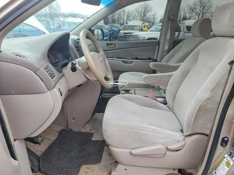 2010 TOYOTA SIENNA CE 7-PASSENGER  