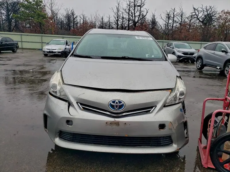 2012 TOYOTA PRIUS V   