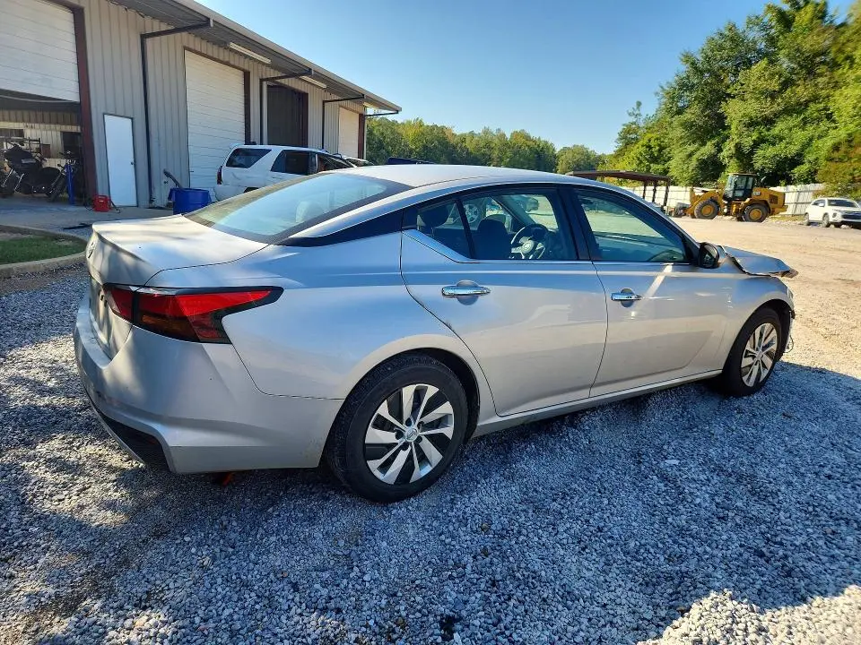 2022 NISSAN ALTIMA S  