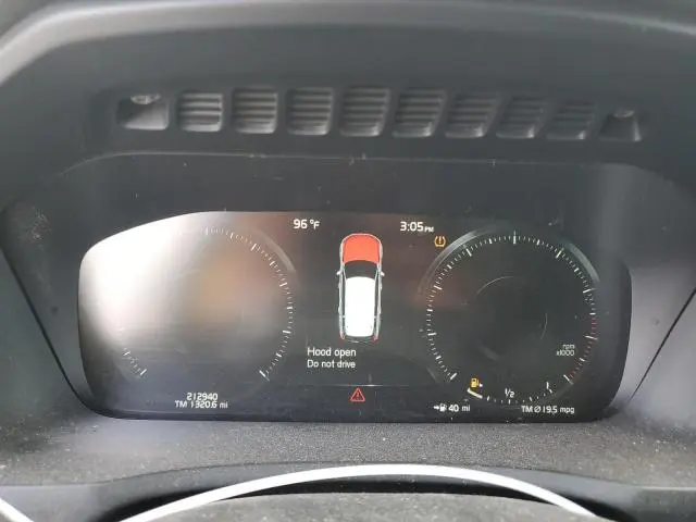 2016 VOLVO XC90 T6  
