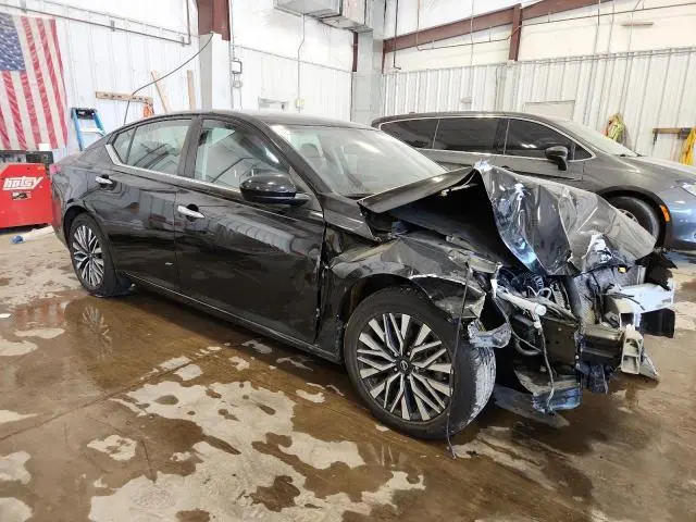 2023 NISSAN ALTIMA SV  