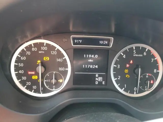2018 INFINITI QX30 BASE  
