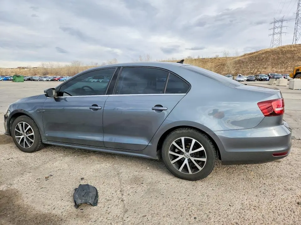 2017 VOLKSWAGEN JETTA SE  