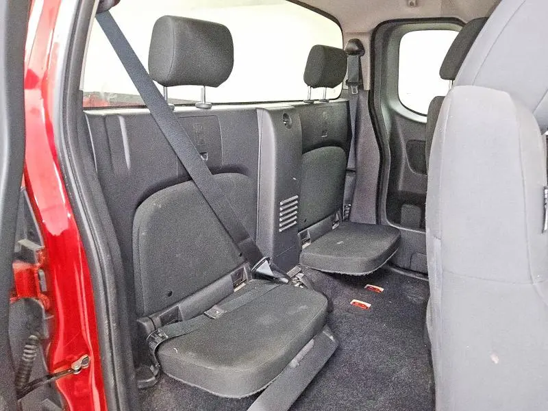 2024 NISSAN FRONTIER S  