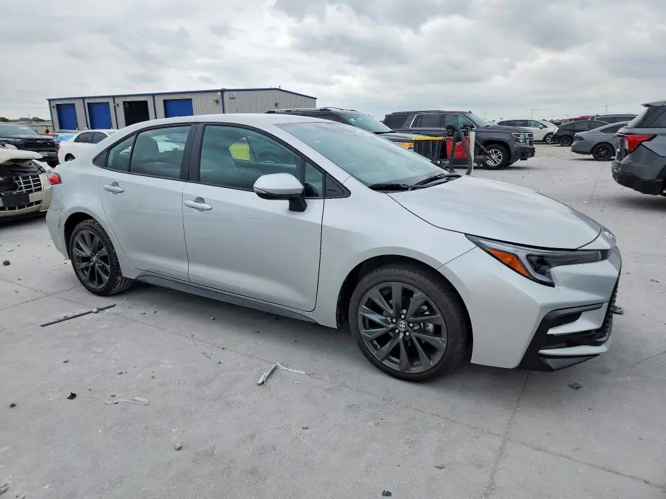 2026 TOYOTA COROLLA SE  