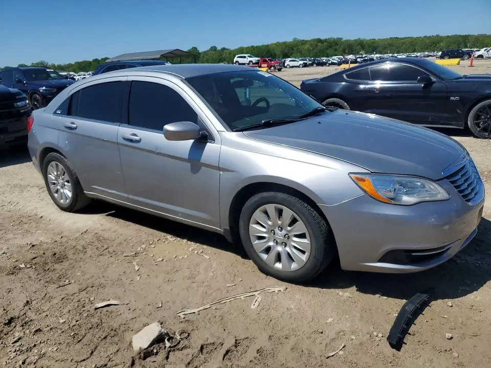 2014 CHRYSLER 200 LX  