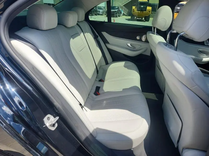 2022 MERCEDES-BENZ E 350  