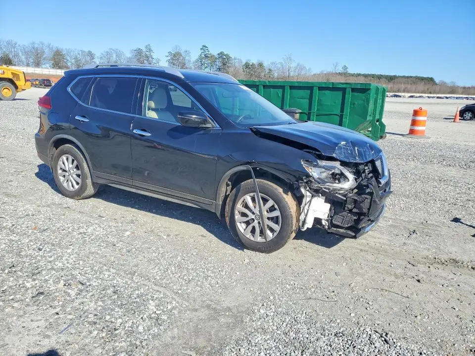 2017 NISSAN ROGUE SV  