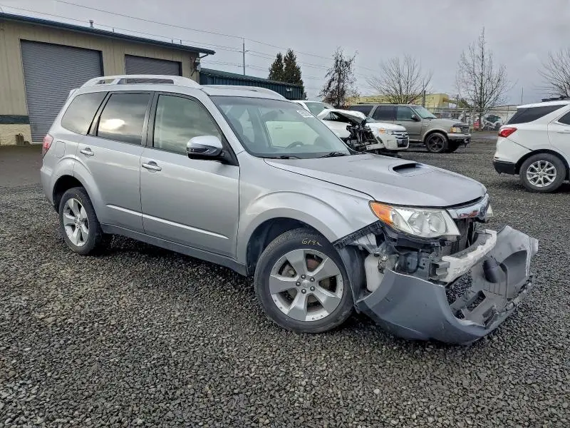 2013 SUBARU FORESTER TOURING  