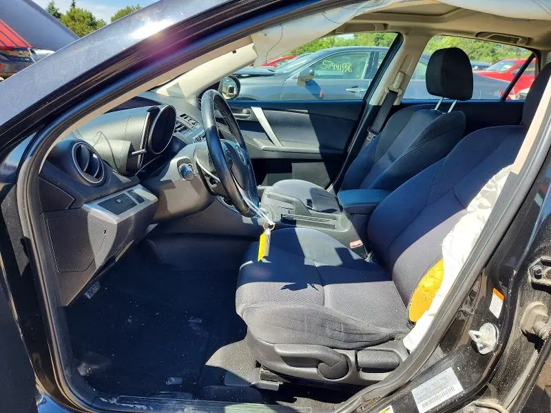 2010 MAZDA 3 S  