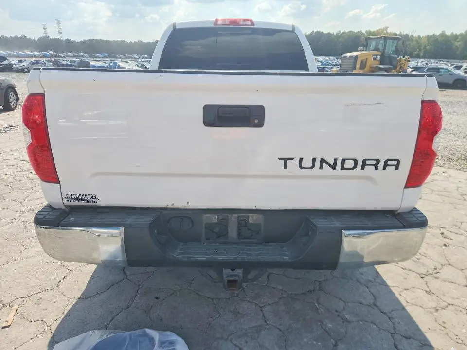 2015 TOYOTA TUNDRA SR5  