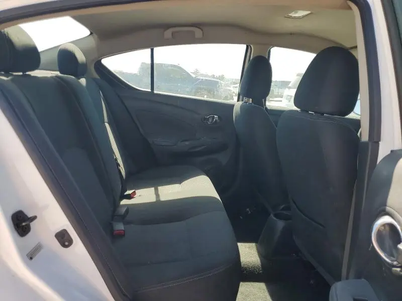 2019 NISSAN VERSA S  