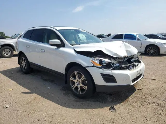 2011 VOLVO XC60 T6  