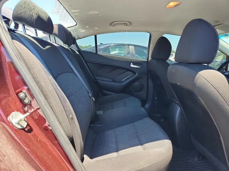 2018 KIA FORTE LX  