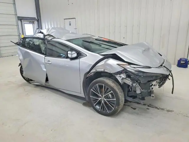 2024 TOYOTA PRIUS XLE  