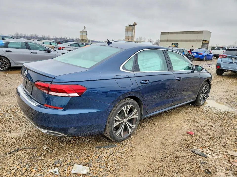 2022 VOLKSWAGEN PASSAT SE  