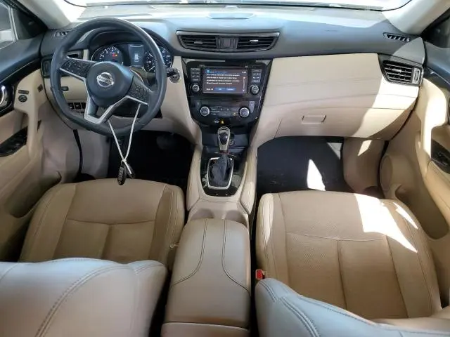 2017 NISSAN ROGUE SV  