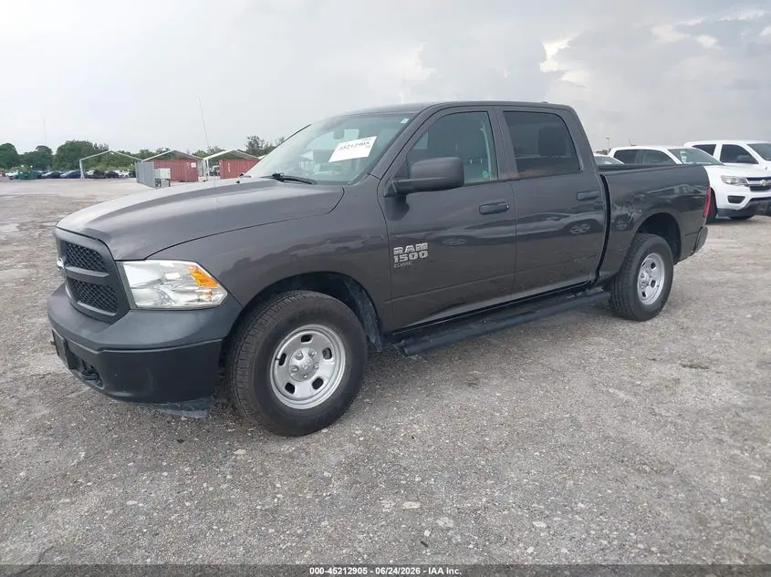 2019 RAM 1500 CLASSIC TRADESMAN  4X4 5'7 BOX