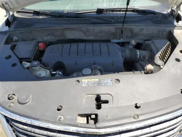 2014 CHEVROLET TRAVERSE LS  