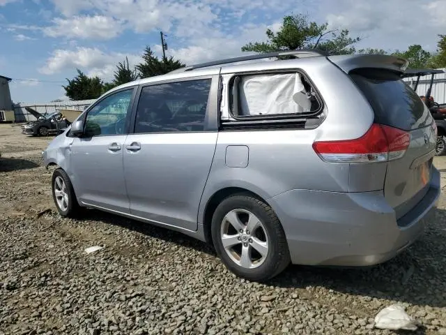 2011 TOYOTA SIENNA LE  