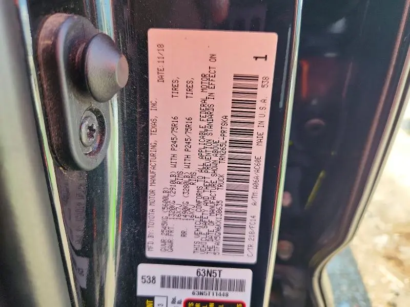 2019 TOYOTA TACOMA SR5  
