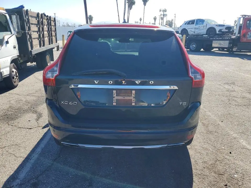 2014 VOLVO XC90   