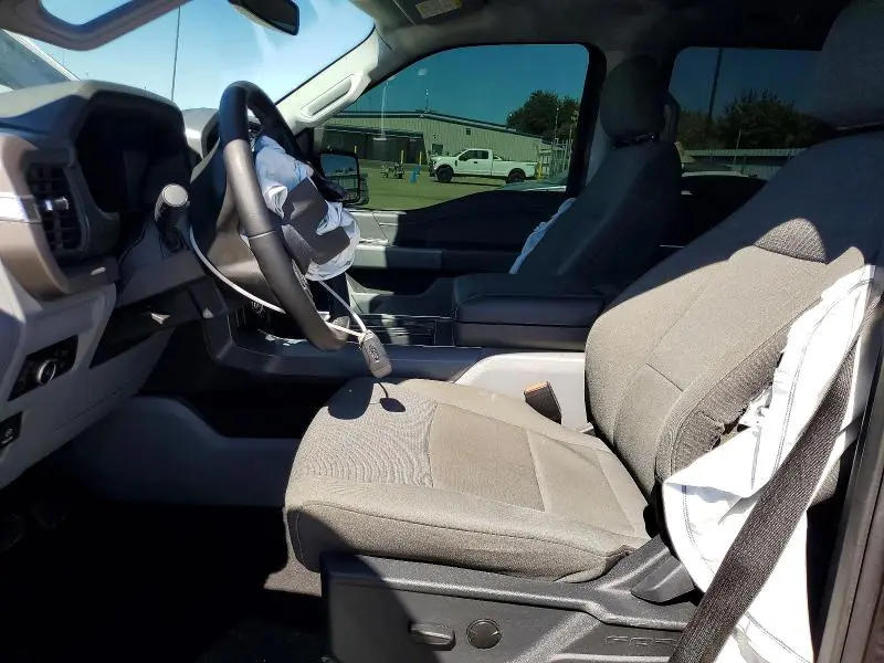 2024 FORD F150 XLT  