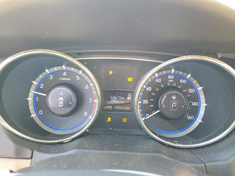 2012 HYUNDAI SONATA SE  