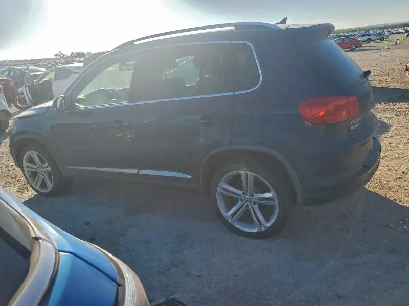 2016 VOLKSWAGEN TIGUAN S  