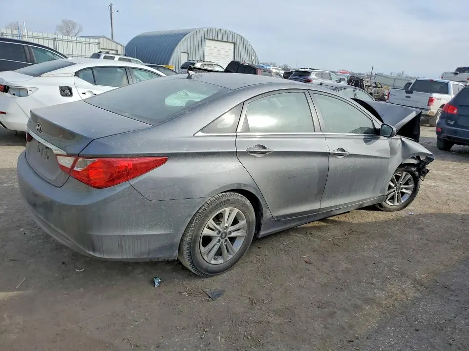2012 HYUNDAI SONATA GLS  